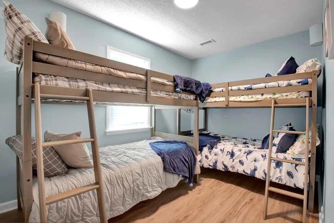 Surf City Serene Waterfront Vacation Home 외부 사진