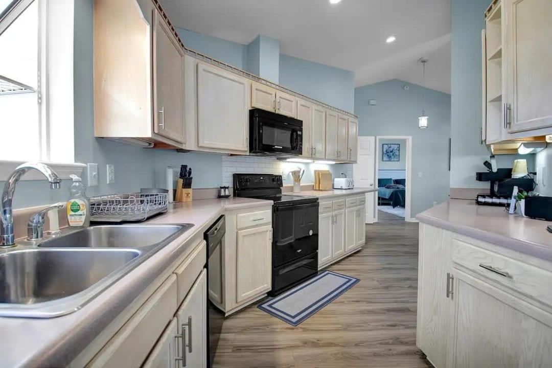 Surf City Serene Waterfront Vacation Home 외부 사진