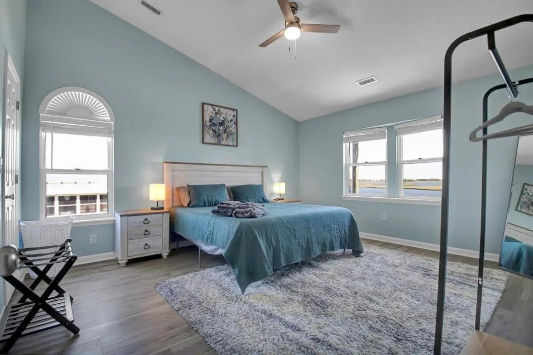Surf City Serene Waterfront Vacation Home 외부 사진