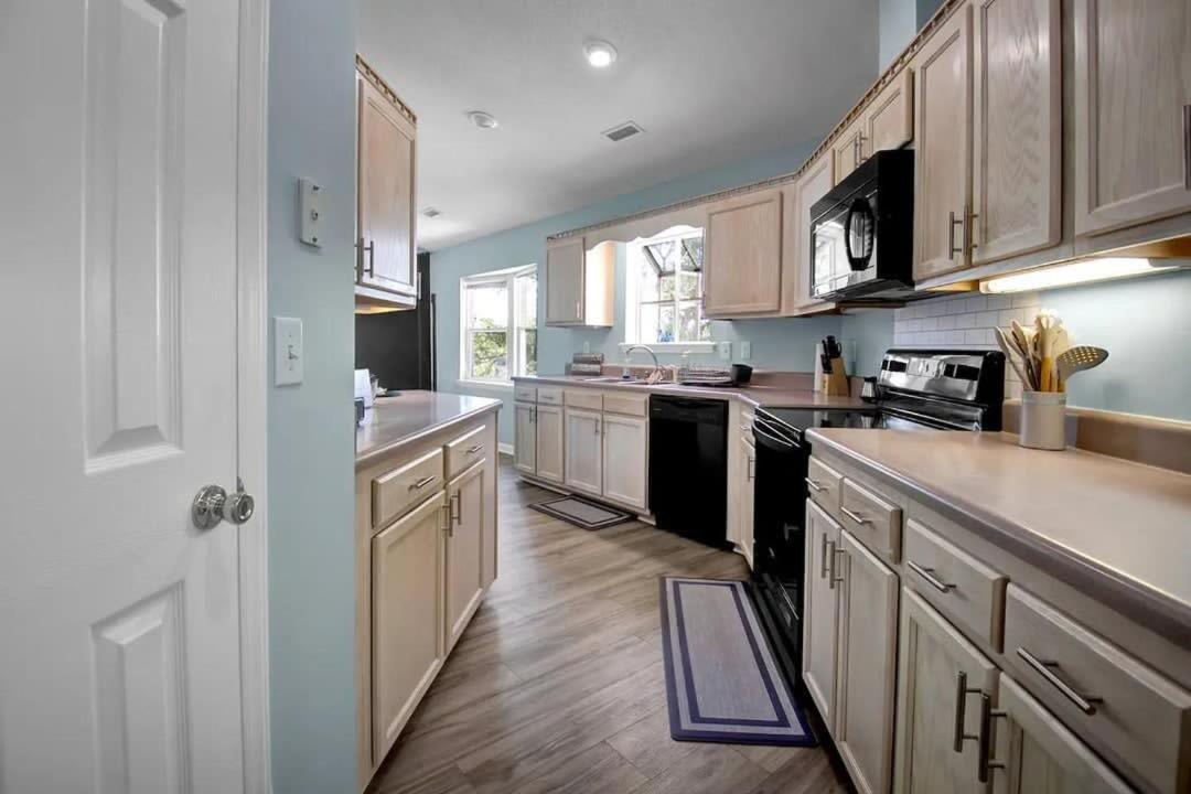 Surf City Serene Waterfront Vacation Home 외부 사진